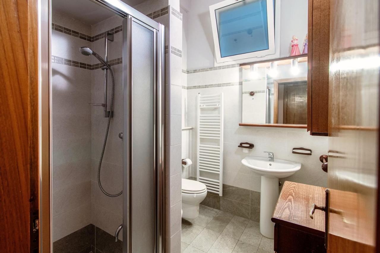 Grand Maison - Con 2 Ampie Camere Da Letto Como Exteriör bild