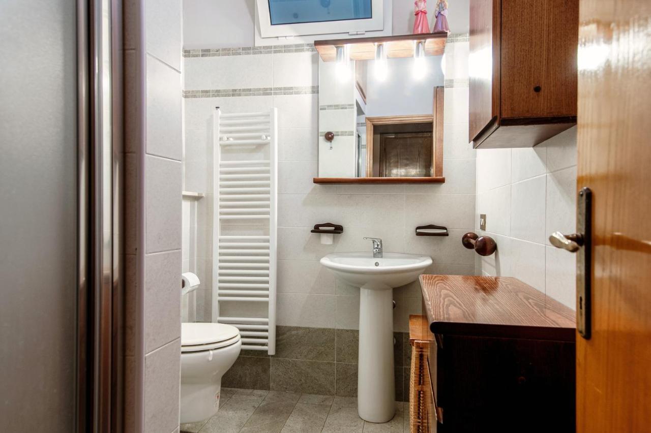 Grand Maison - Con 2 Ampie Camere Da Letto Como Exteriör bild